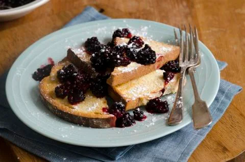 Toasts with berries Foto stock