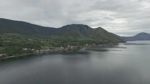 TOBA LAKE Vídeos de archivo 245973718