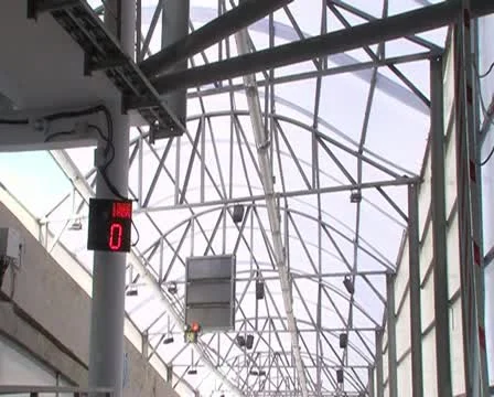 Tobogganing Stockbeeldmateriaal 12424373