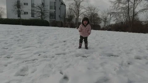 Toddler refuse to move and cried for mother's attention Stock Footage 148207770
