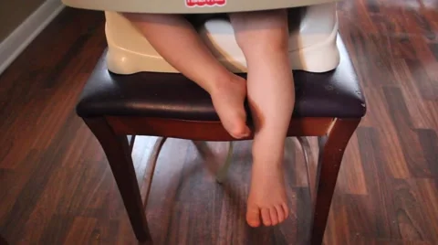 Toddler's feet Stock Footage 44446485