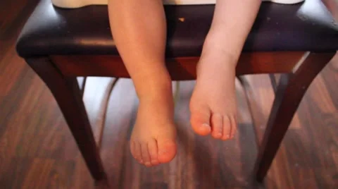 Toddler's feet Stock Footage 44446534