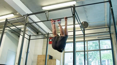 Toes to Bar - T2B Stock-Footage 40034621