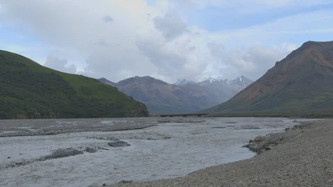 Toklat River Flowing Mountain Range Denali National Park Alaska Stock-Footage 121478609