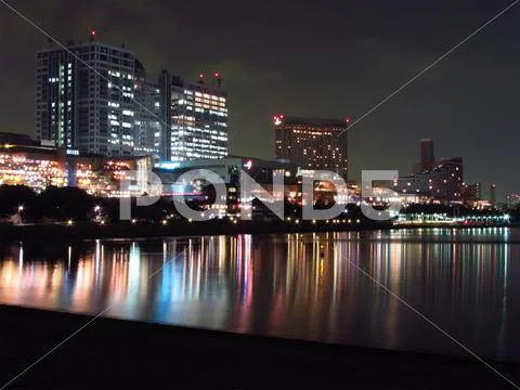 Tokyo bay at night Stock Photos