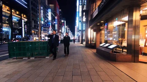 Tokyo - january 2019: Hyperlapse of busy night life. Stock Footage 101890785