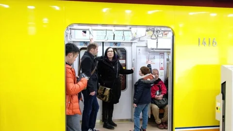 TOKYO METRO GINZA LINE Stock Footage 84293600