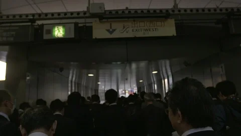 TOKYO TRAIN STATION Video stock 94682882