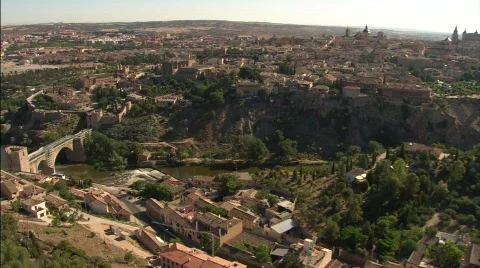 Toledo Old bridge Video stock 778714