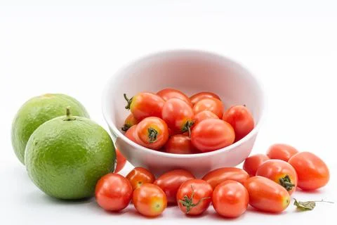 Tomato and lime Stock-Fotos