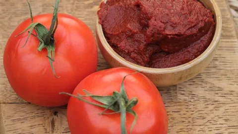 Tomato paste in a bowl. Video stock 260162649