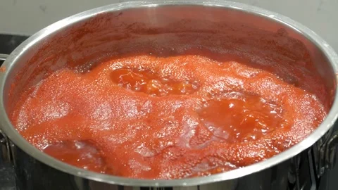 Tomato Sauce Stock-Footage 330389740