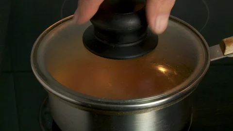 Tomato soup prep 動画素材 107359760