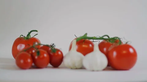Tomatoes and garlic_2 Video stock 118451276