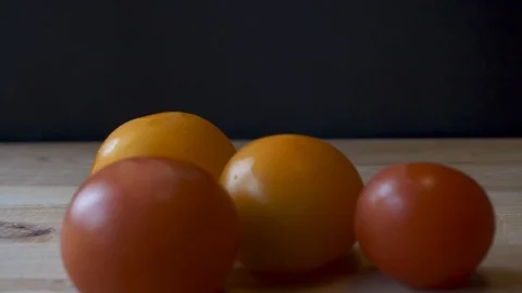 Tomatoes and knife Video stock 112376869