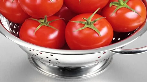 TOMATOES IN CLOSE UP TRACKING SHOT OVERHEAD 動画素材 62233079