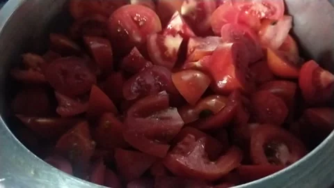 Tomatoes cutted for cooking Vidéo 238745012