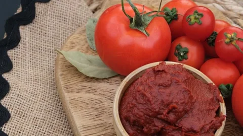 Tomatoes paste bowl Vídeo Stock 260163483