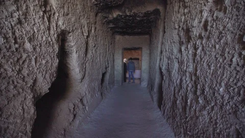Tomb Corridor 動画素材 93759495