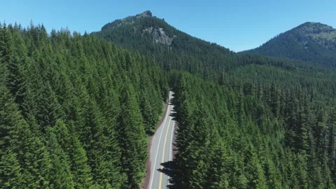 Tombstone Pass Mountain Highway Oregon Drone Aerial View Stockbeeldmateriaal 335419984