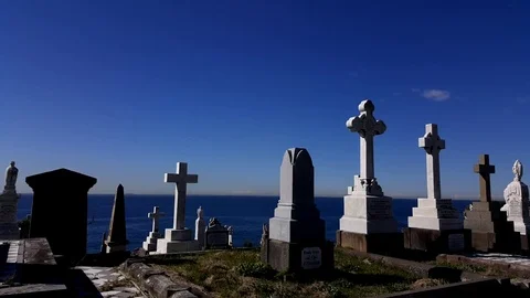 TOMBSTONES TIMELAPSE OVER THE OCEAN Stockbeeldmateriaal 69758430