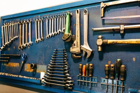 Tool kit in a car workshop. Concept of automobile mechanics. Foto stock