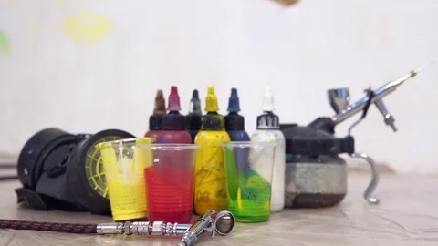 Tools for airbrushing Vídeo Stock 84817210