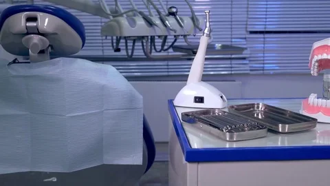 Tools and model of the jaw in the workplace dentist clinic Stock-Footage 72782867