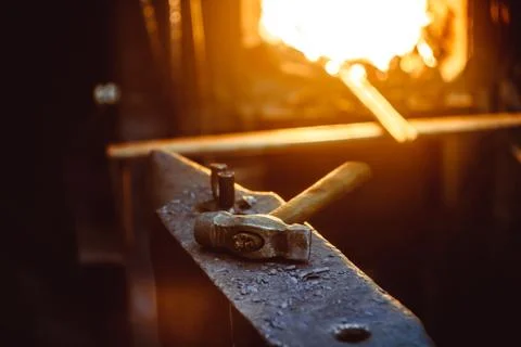 Tools in the forge Stockfoto's
