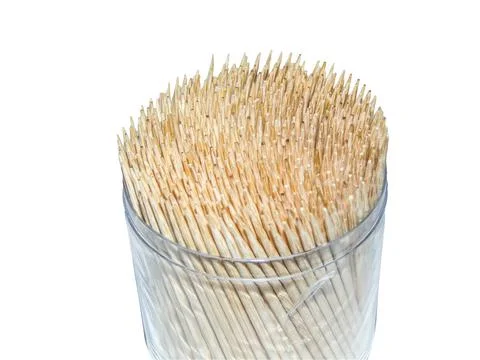 Toothpicks in a box isolated on white background Fotos Stock