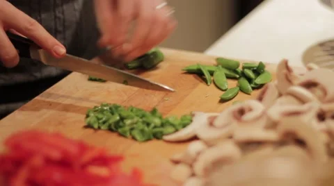 Top and tailing green beans Stock Footage 59121889