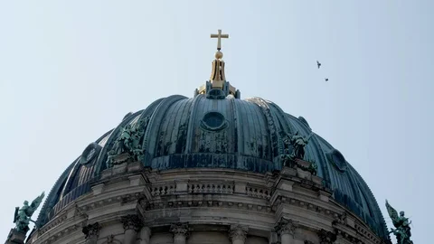Top of Berlin Cathedral building Video stock 116249542