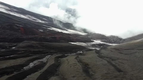 The top of the black volcano in the clouds Vídeo Stock 167812839