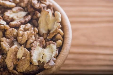 Top close up view of group of large dried ukranian russian peeled Walnut kern Foto stock