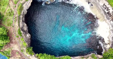 Top Down Aerial of Broken Beach Circular Cove (Pasih Uug), Nusa Penida Bali Stock Footage 331213285