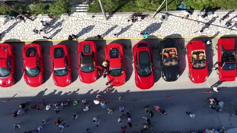 Top Down Aerial Drone View of a Ferrari Car Show Event Featuring Luxury Vidéo 335301819