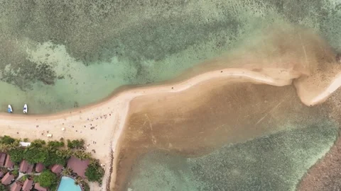 Top Down Aerial of Ko Ma Sandbar, Reef and Beach Resort, Koh Phangan Vídeos de archivo 347984606