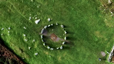 Top down aerial shot looking down on the Drombeg Stone Circle rotating 스톡 동영상 265057225