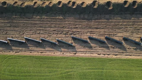 Top-down aerial view of the Balkan Stream gas pipeline construction in Bulgaria. 库存影片 330901396