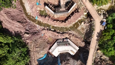 Top-down aerial view of bridge infrastructure construction Stockbeeldmateriaal 333481143