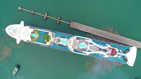 Top down aerial view on huge tourism cruise ship at port, water air pollution Video stock 155059914
