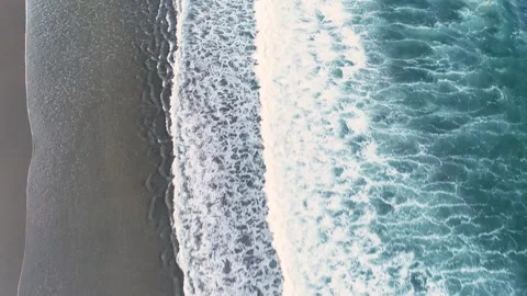 Top Down Aerial View of an Ocean Shoreline The Concept of a Natural Border 스톡 동영상 317564653