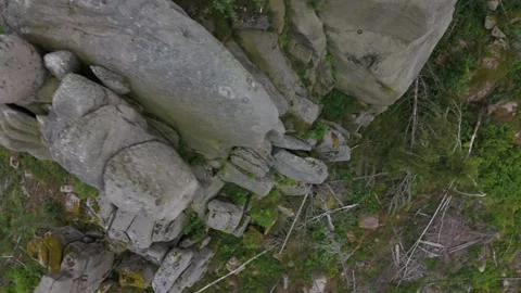 Top down aerial view of Ottofelsen granite rock Harz Germany Vídeo Stock 341282962