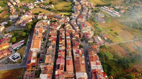 Top Down Aerial View of Traditional Mountain Village Rooftops in Italy alpine Vídeos de archivo 328655583