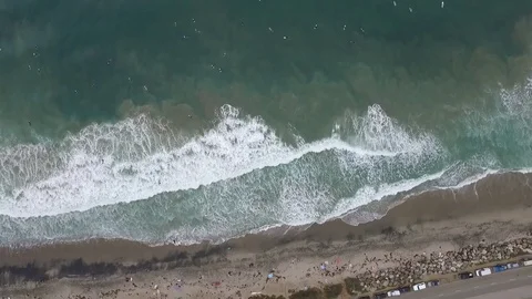 Top Down Beach Line Rotation 動画素材 71938791