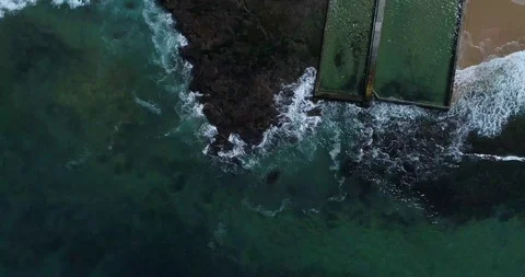 Top Down Drone Shot Ocean Pool Sydney Video stock 115704055