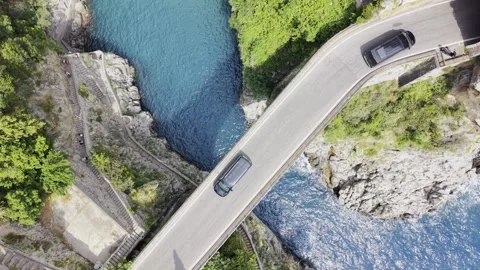 Top Down Drone View of Amalfi Coast Bridge Italy Vidéo 334722829