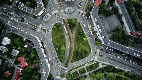 Top-down hyperlapse of roundabout traffic during rush hour in Warsaw, Poland. Stock Footage 134405694