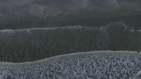 Top down of ocean waves Video stock 167371974