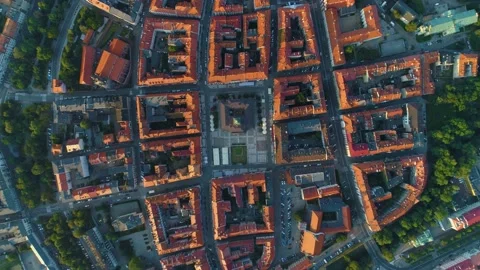 Top Down Old Town Kalisz Ratusz Stare Miasto Rynek Aerial View Poland Vídeo Stock 236513236